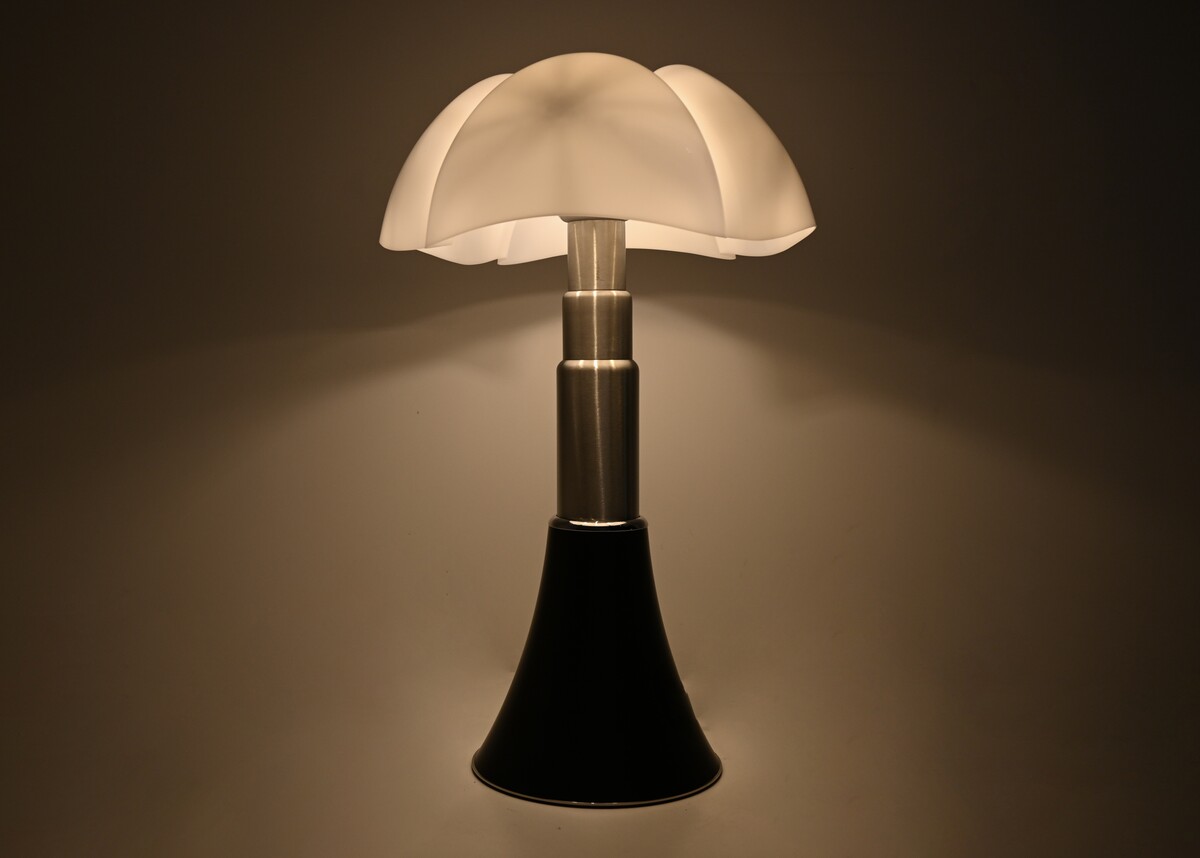 Black Pipistrello Table Lamp by Gae Aulenti for Martinelli Luce