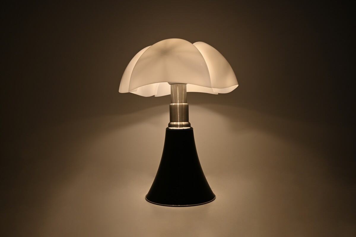 Black Pipistrello Table Lamp by Gae Aulenti for Martinelli Luce