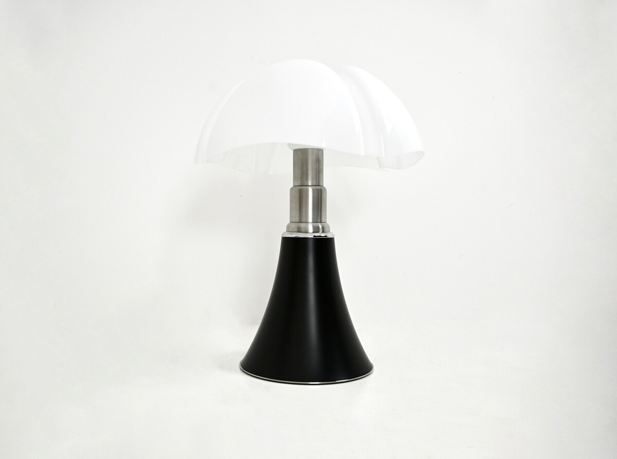 Black Pipistrello Table Lamp by Gae Aulenti for Martinelli Luce