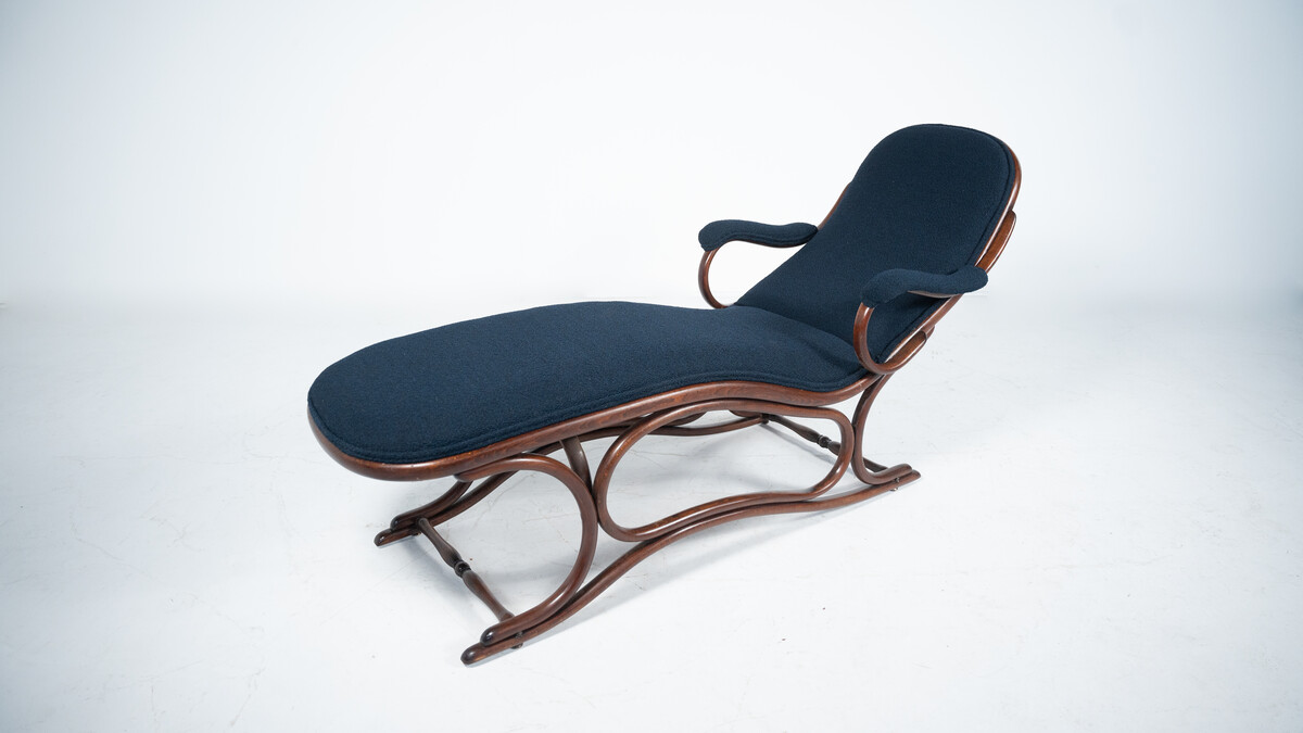 Daybed by Thonet, 1900s - New Upholstery