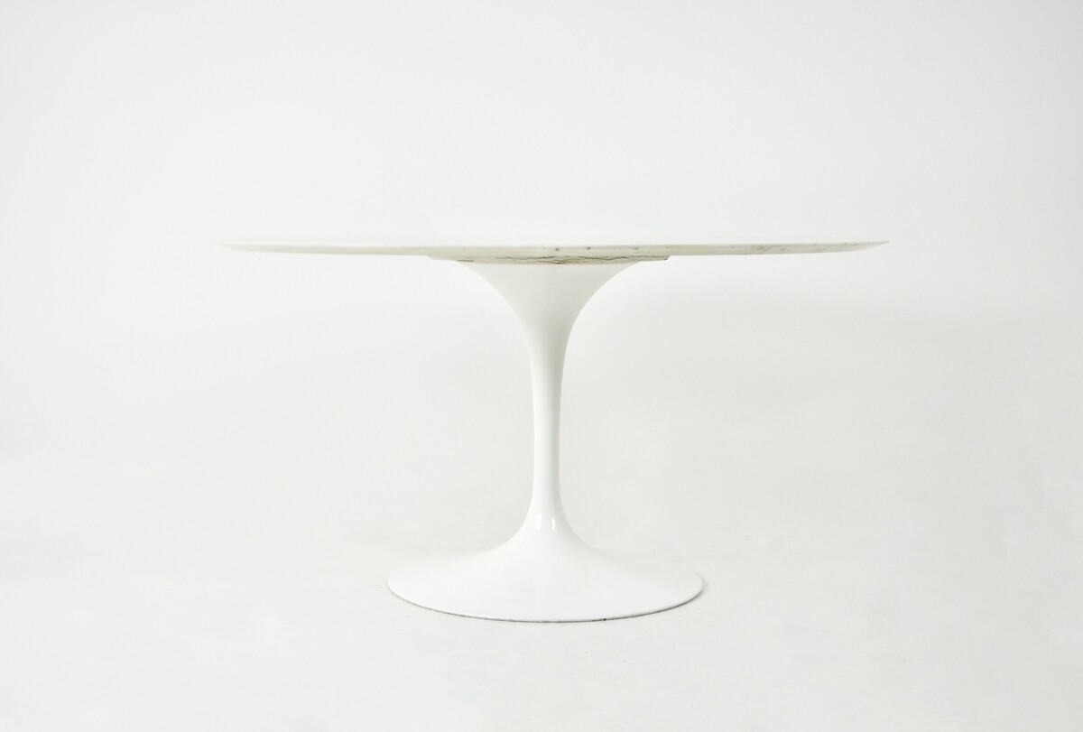 Dining table by Eero Saarinen for Knoll International, 1960s