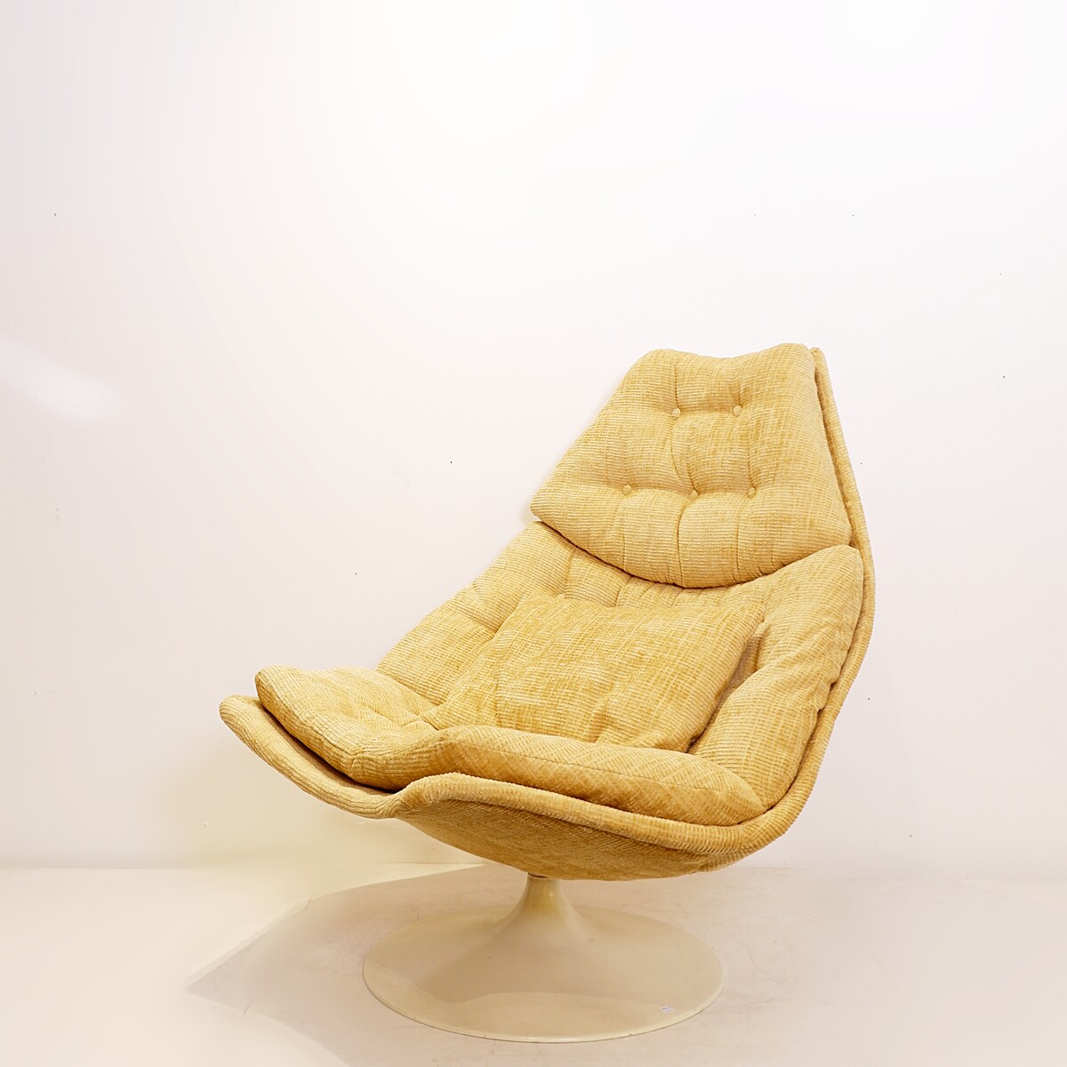 F588 lounge chair by Geoffrey Harcourt for Artifort, 1960s - new upholstery