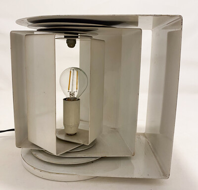 GABRIELE D'ALI for Francesconi Brescia, table lamp, aluminium, designed 1965, Italy.