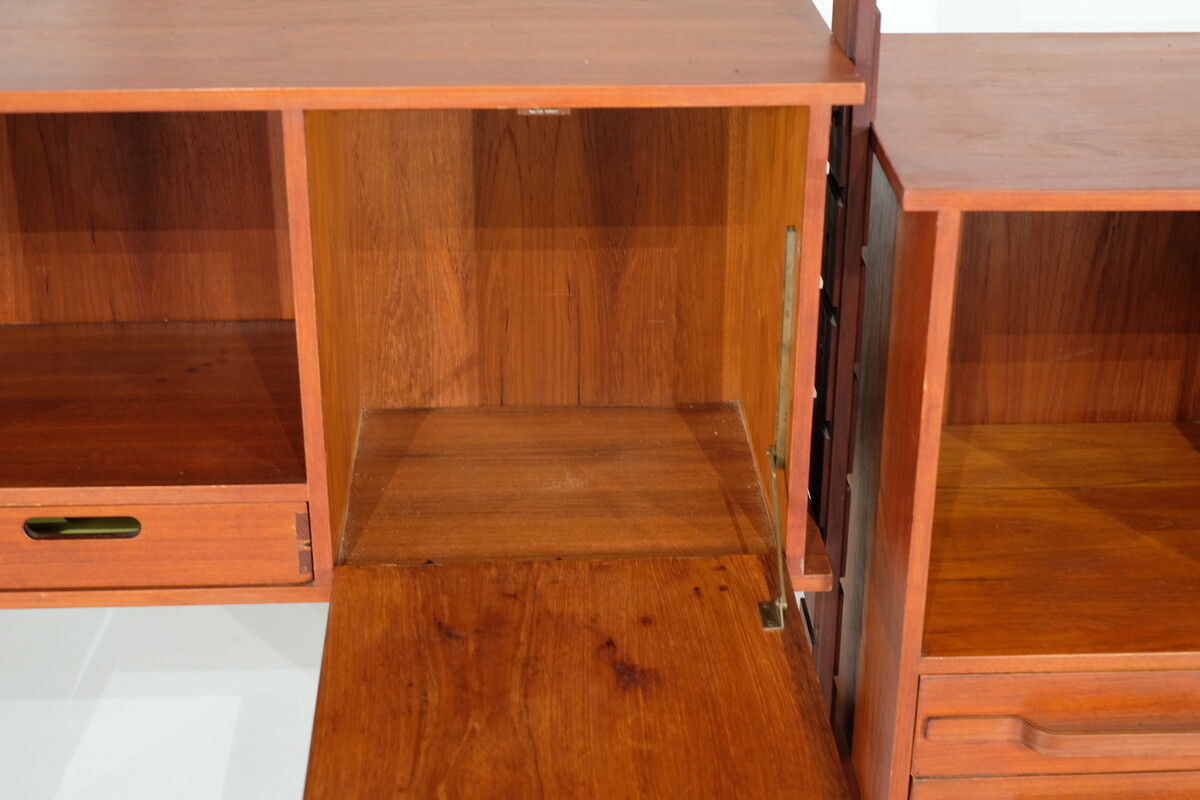 Italian Wall unit in teak - 1960s