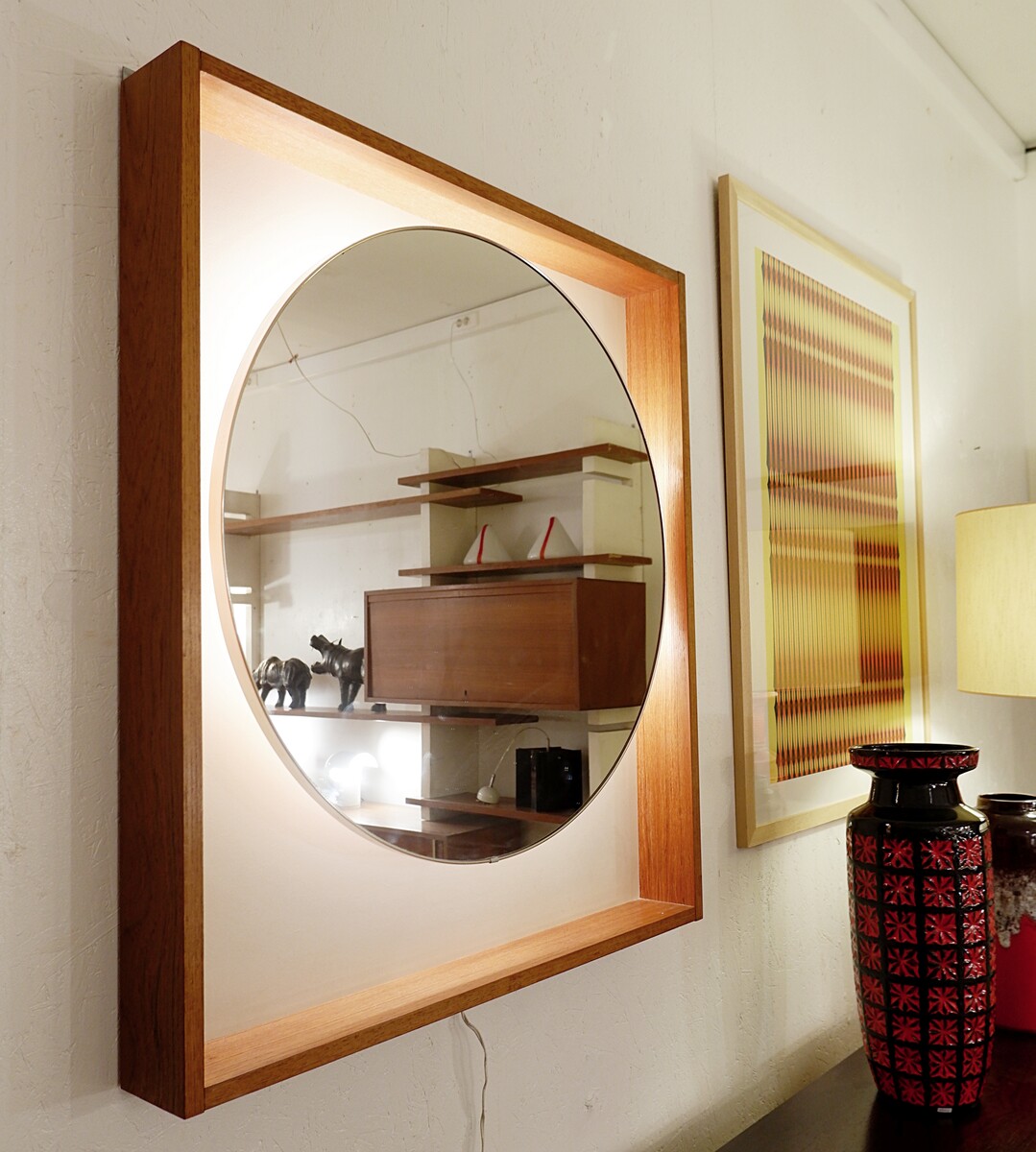 large illuminated round mirror with teak frame 