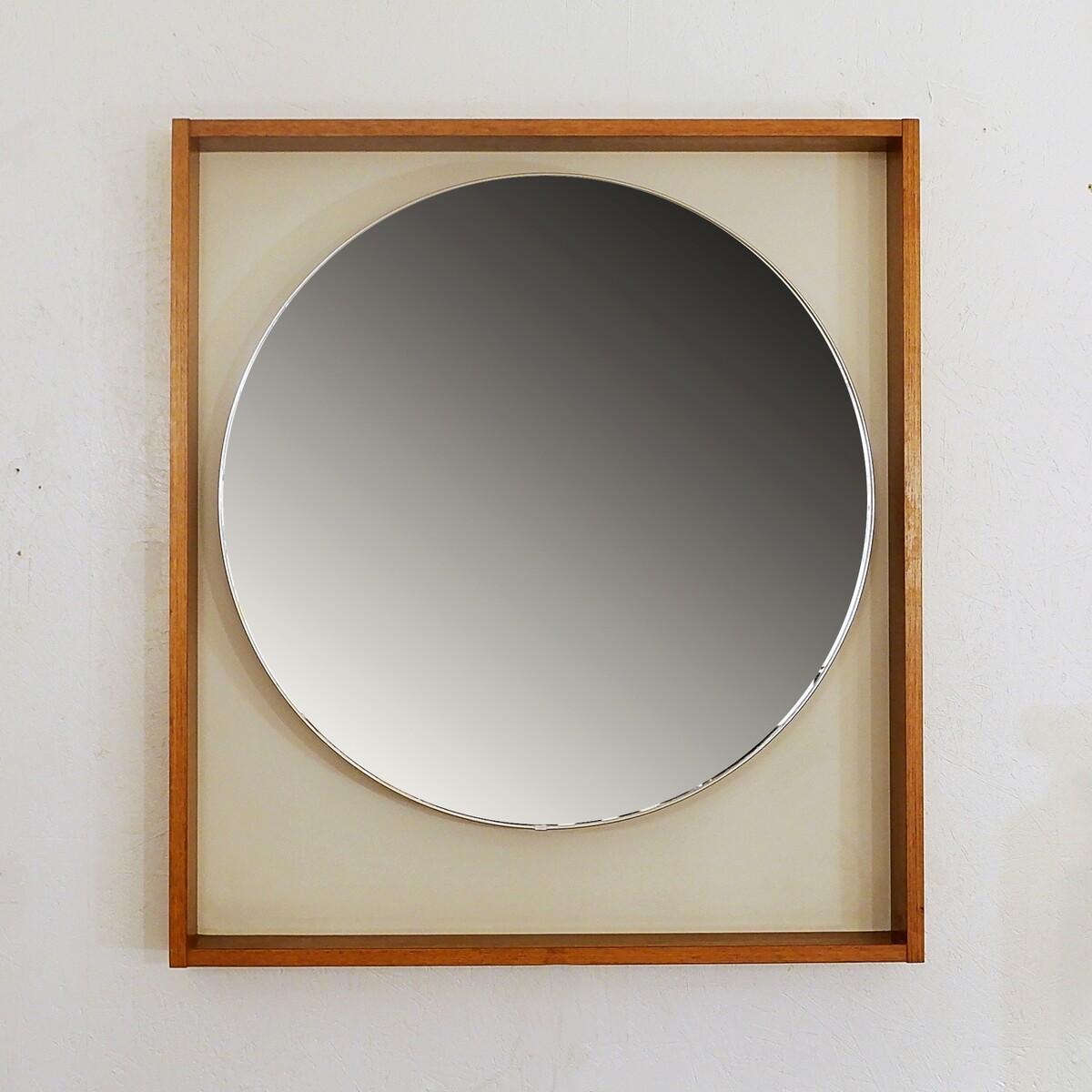 large illuminated round mirror with teak frame 