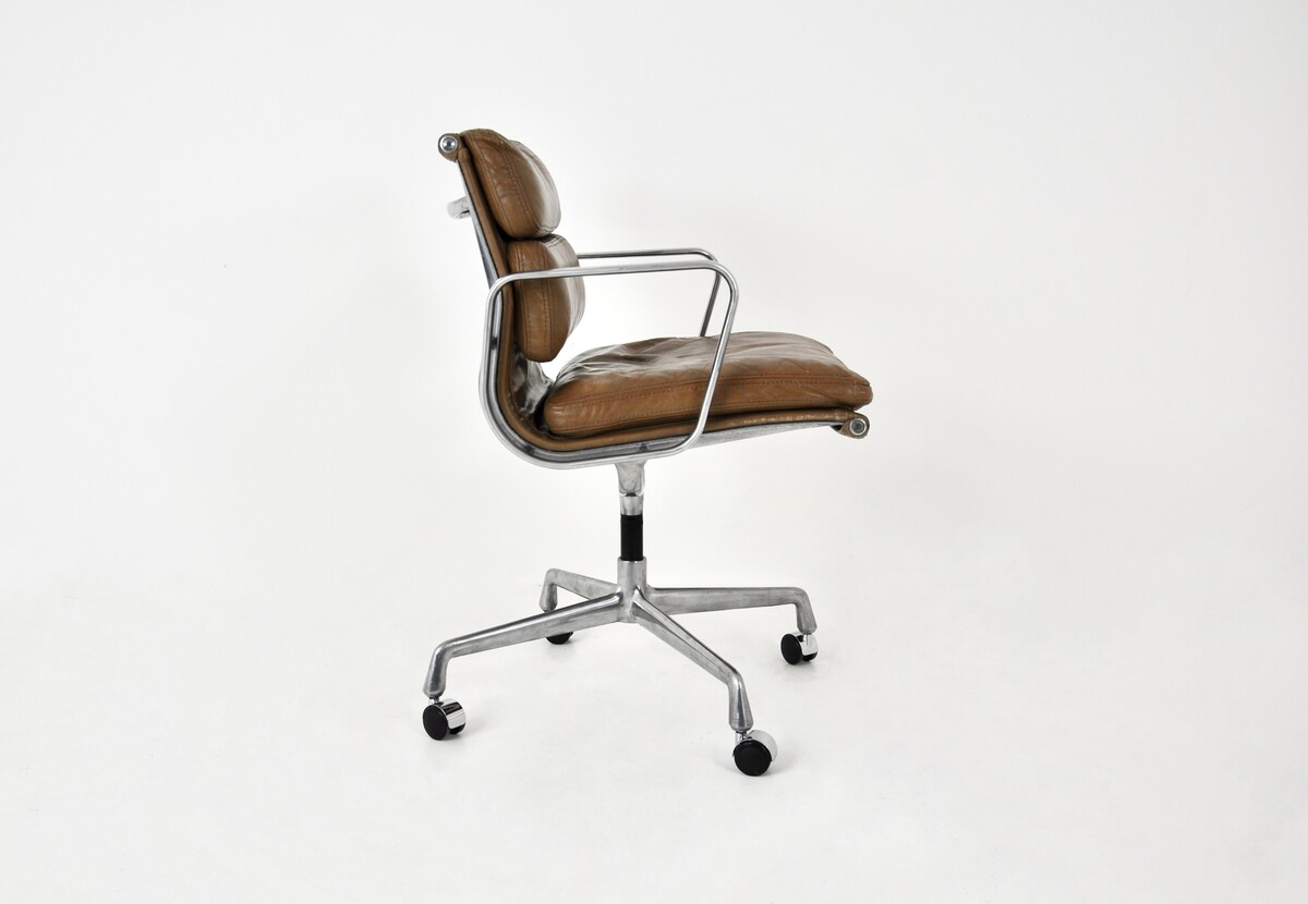 Leather Soft Pad Chair by Charles & Ray Eames for Herman Miller, 1970s