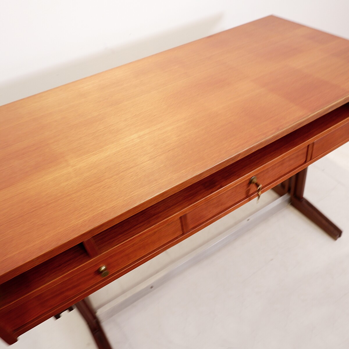 Mid-Century Italian Gianfranco Frattini For Bernini Desk