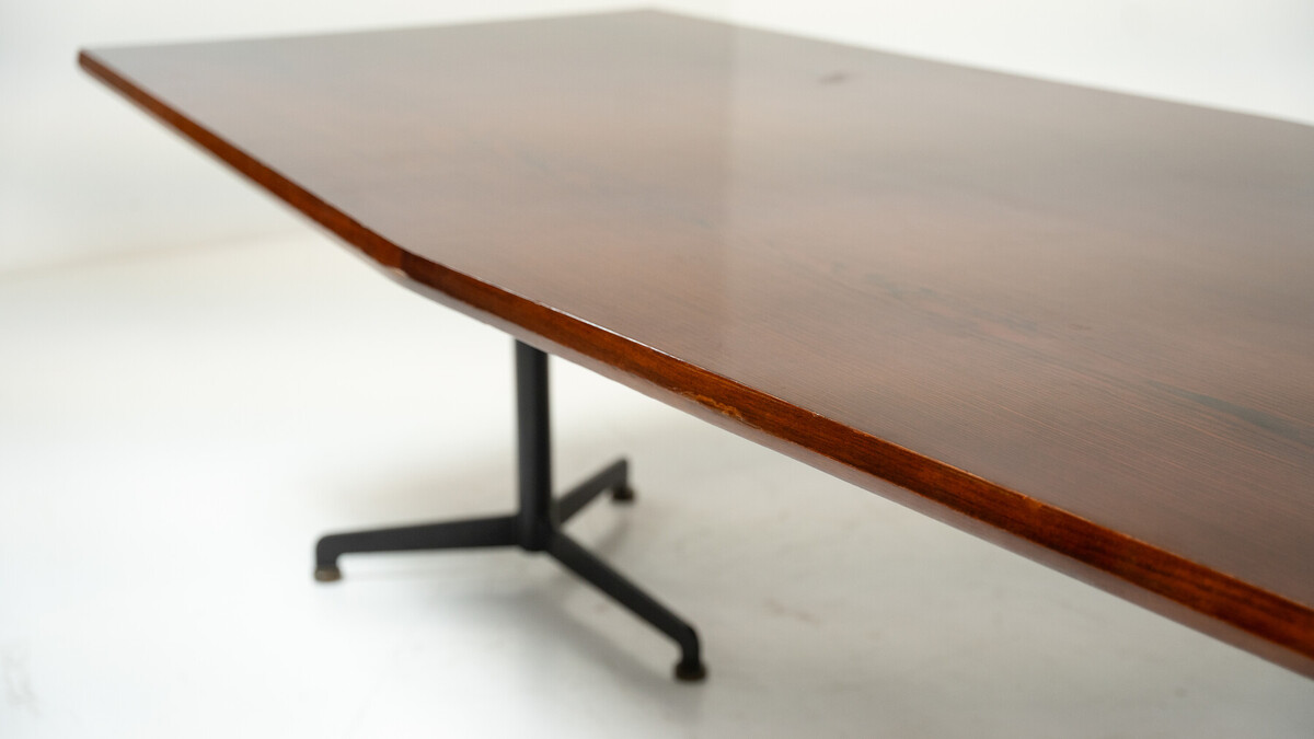 Mid-Century Modern Desk by Olsvaldo Borsani, 1960s