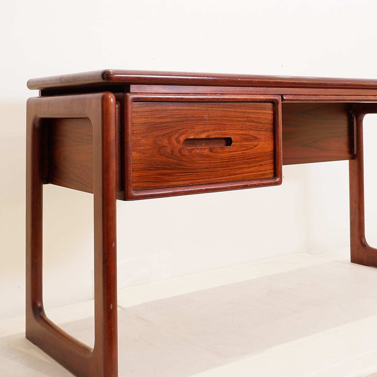 Mid century Modern Dyrlund Desk - Denmark 1960s