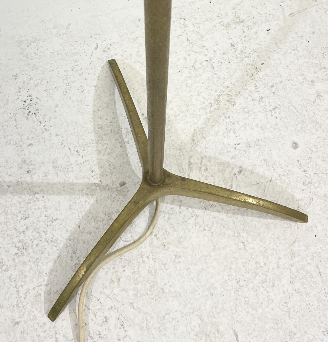 Mid-Century Modern Floor Lamp