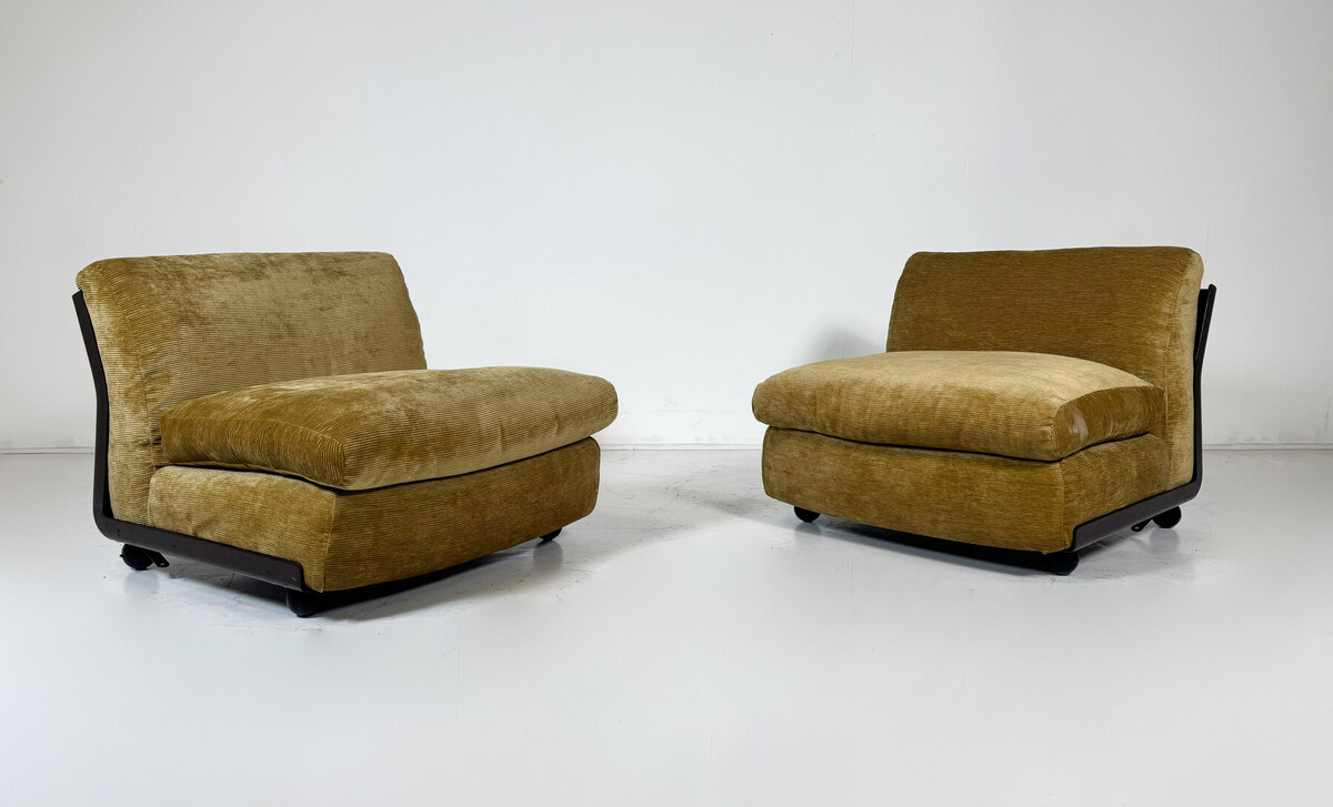 Mid-Century Modern Pair of 