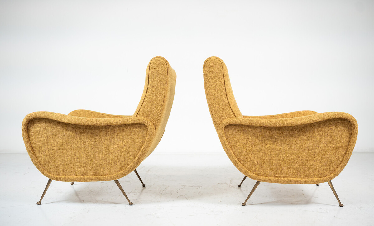 Mid-Century Modern Pair of Armchairs in the Style of Zanuso