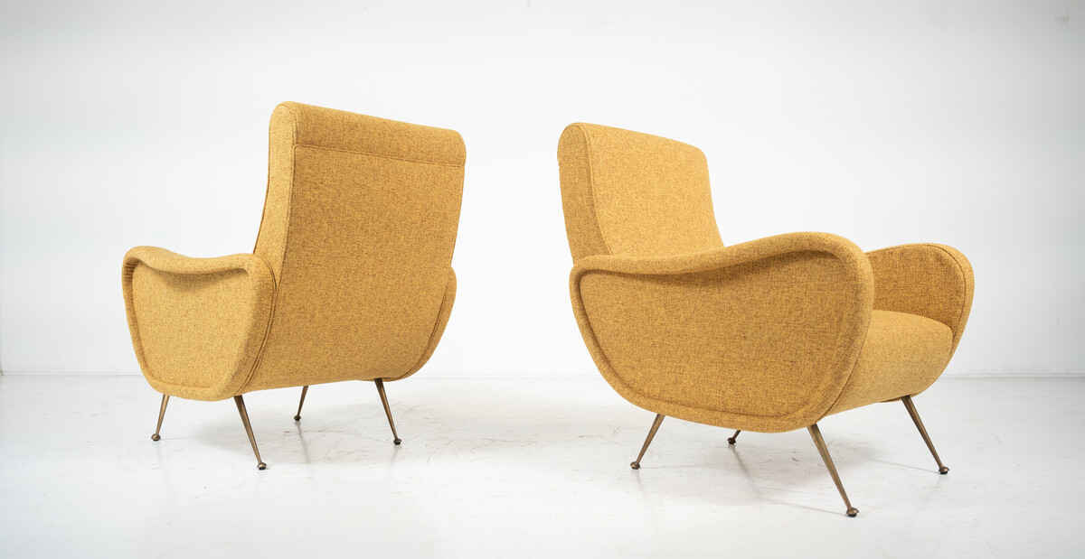 Mid-Century Modern Pair of Armchairs in the Style of Zanuso