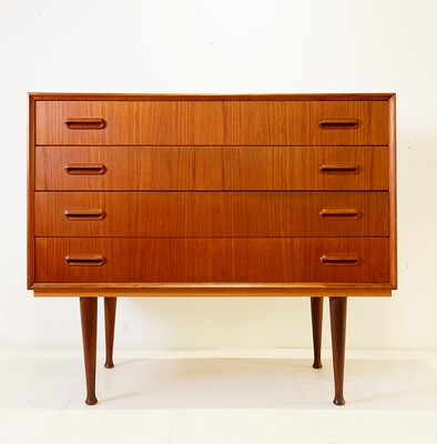 Mid century Modern Scandinavian Chest Of Drawers - 1960s