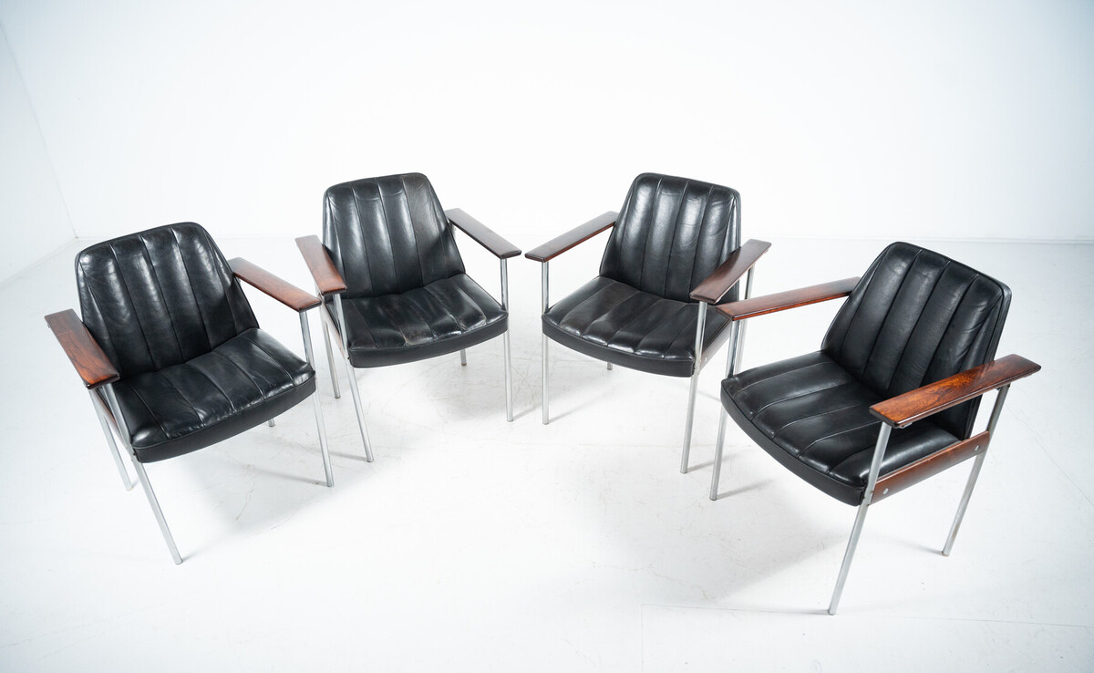 Mid-Century Modern Set of 4 Armchairs Model 1001 by Sven Ivar Dysthe for Dokka Mobler