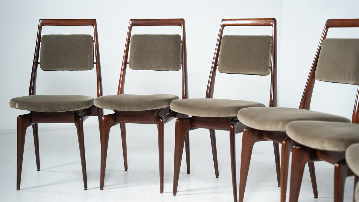 Mid-Century Modern Set of 8 Chairs by Vittorio Dassi, Italy, 1950s