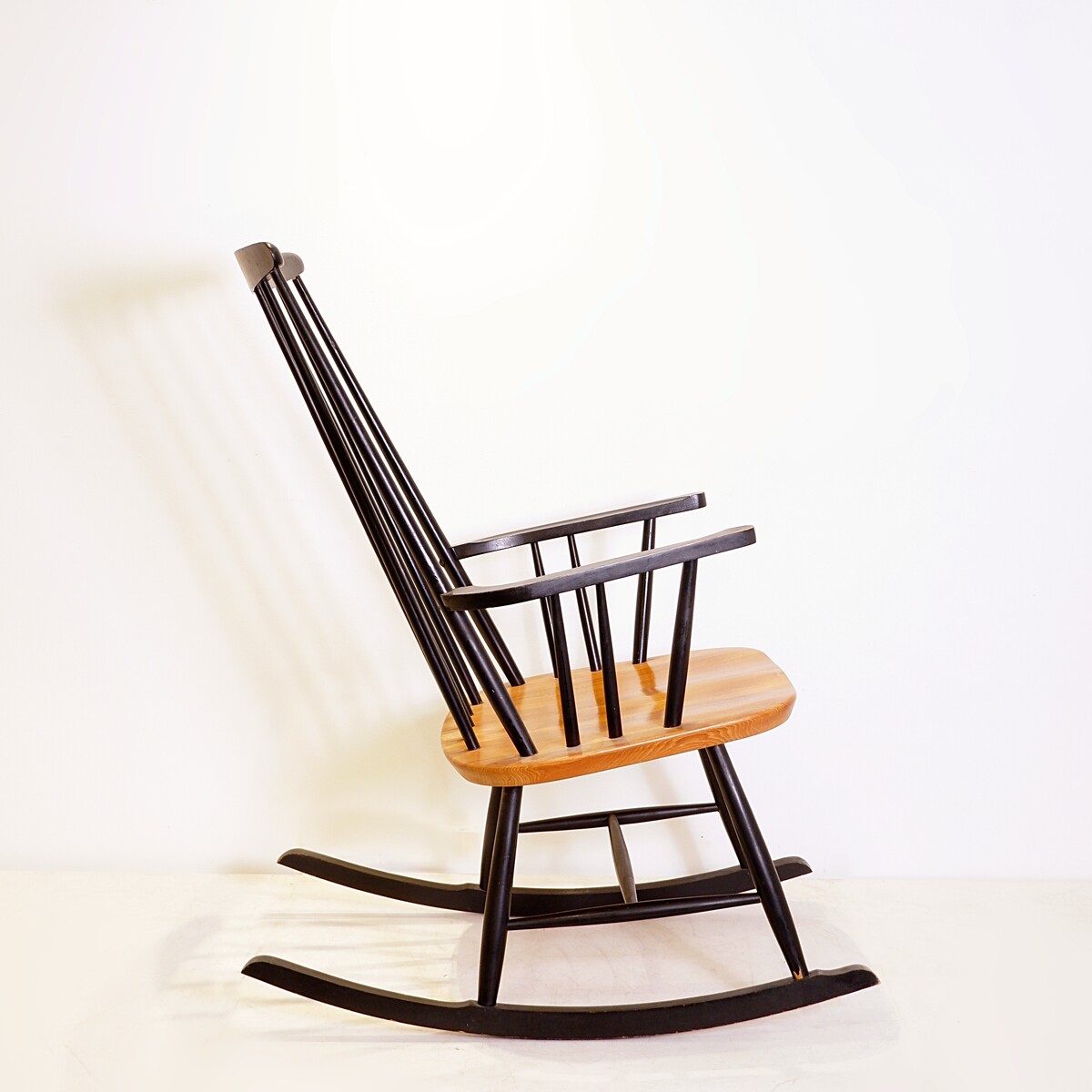 Mid-Century Rocking Chair by Ilmari Tapiovaara for Asko, 1960s