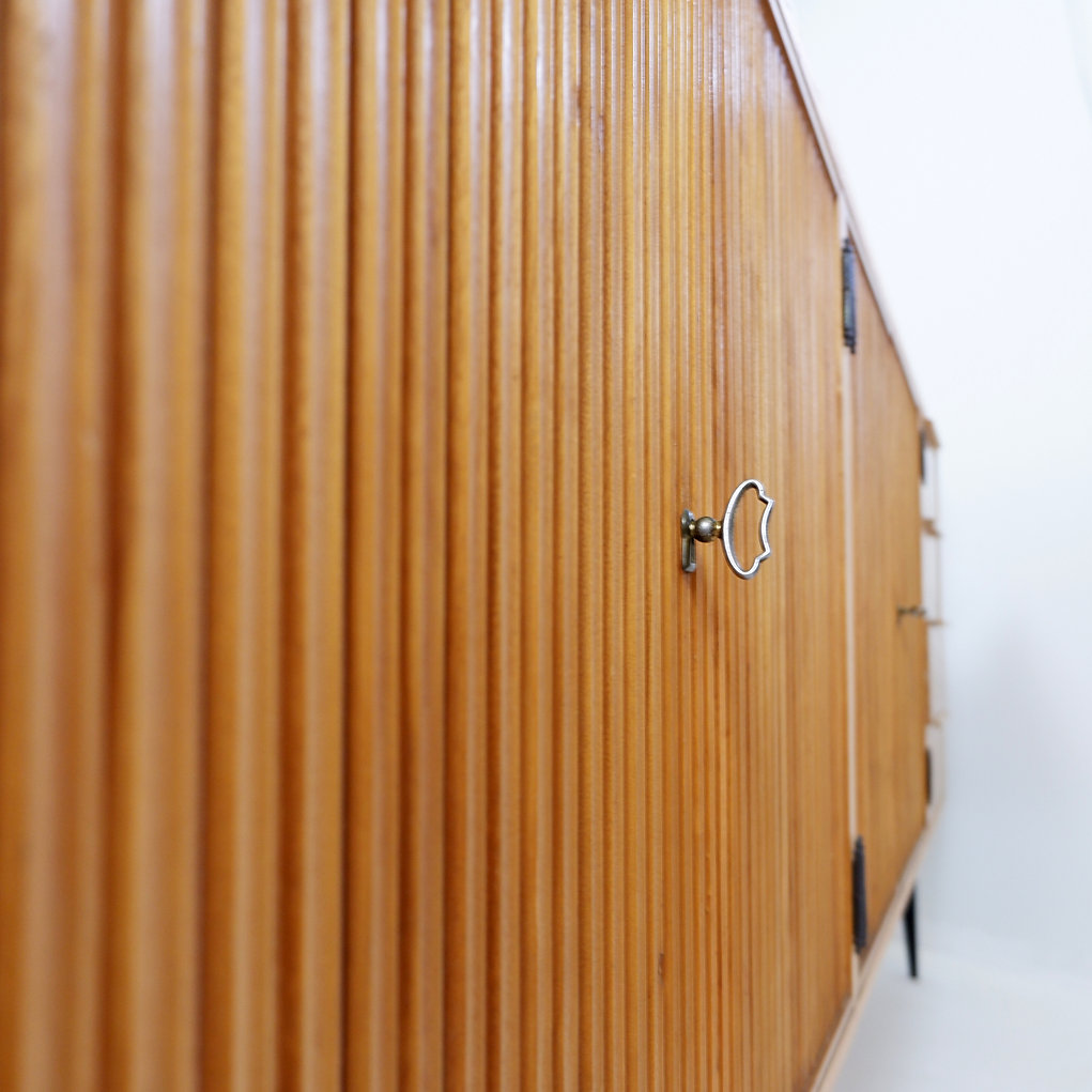 Mid Century Sideboard by Alfred Hendrickx with 4 doors and 4 drawers (c.1956)