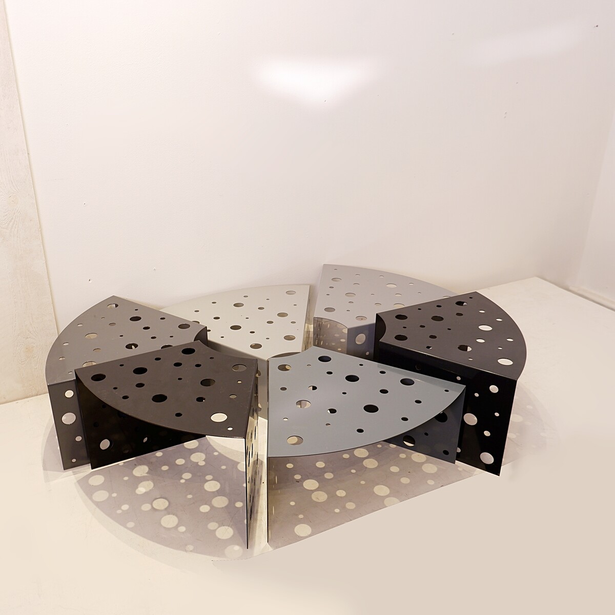 Modular indoor and outdoor coffee tables in gray gradient lacquered metal