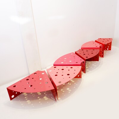 Modular indoor and outdoor coffee tables in red gradient lacquered metal