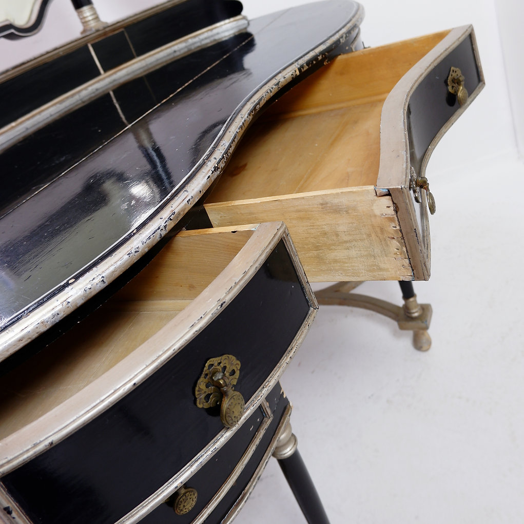 Napoleon III style dressing table with 3 mirrors