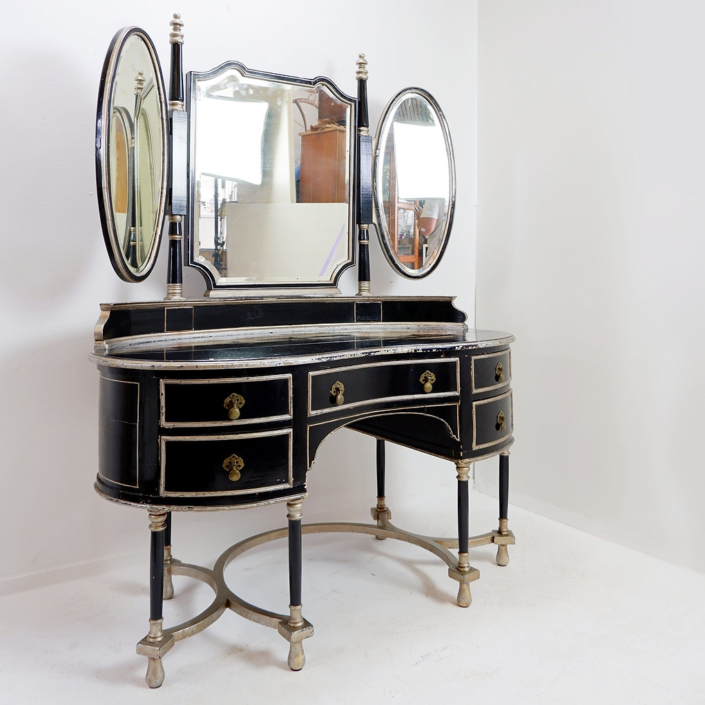 Napoleon III style dressing table with 3 mirrors