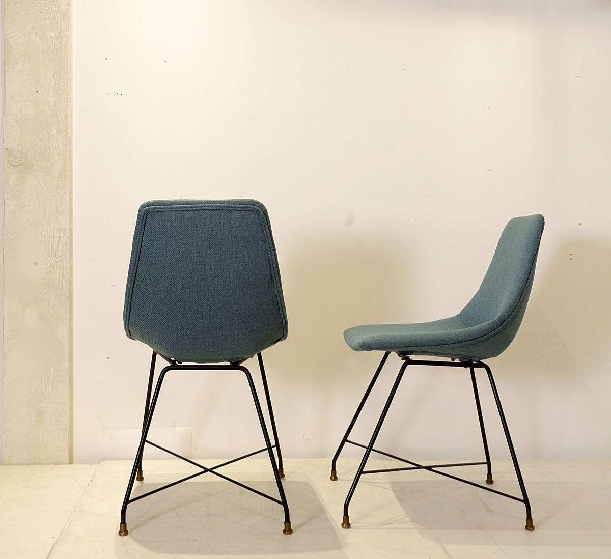 Pair of armchairs by Augusto Bozzi, Saporiti