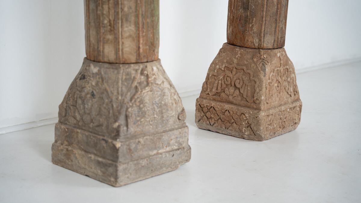 Pair of Columns, XIXe, Népal