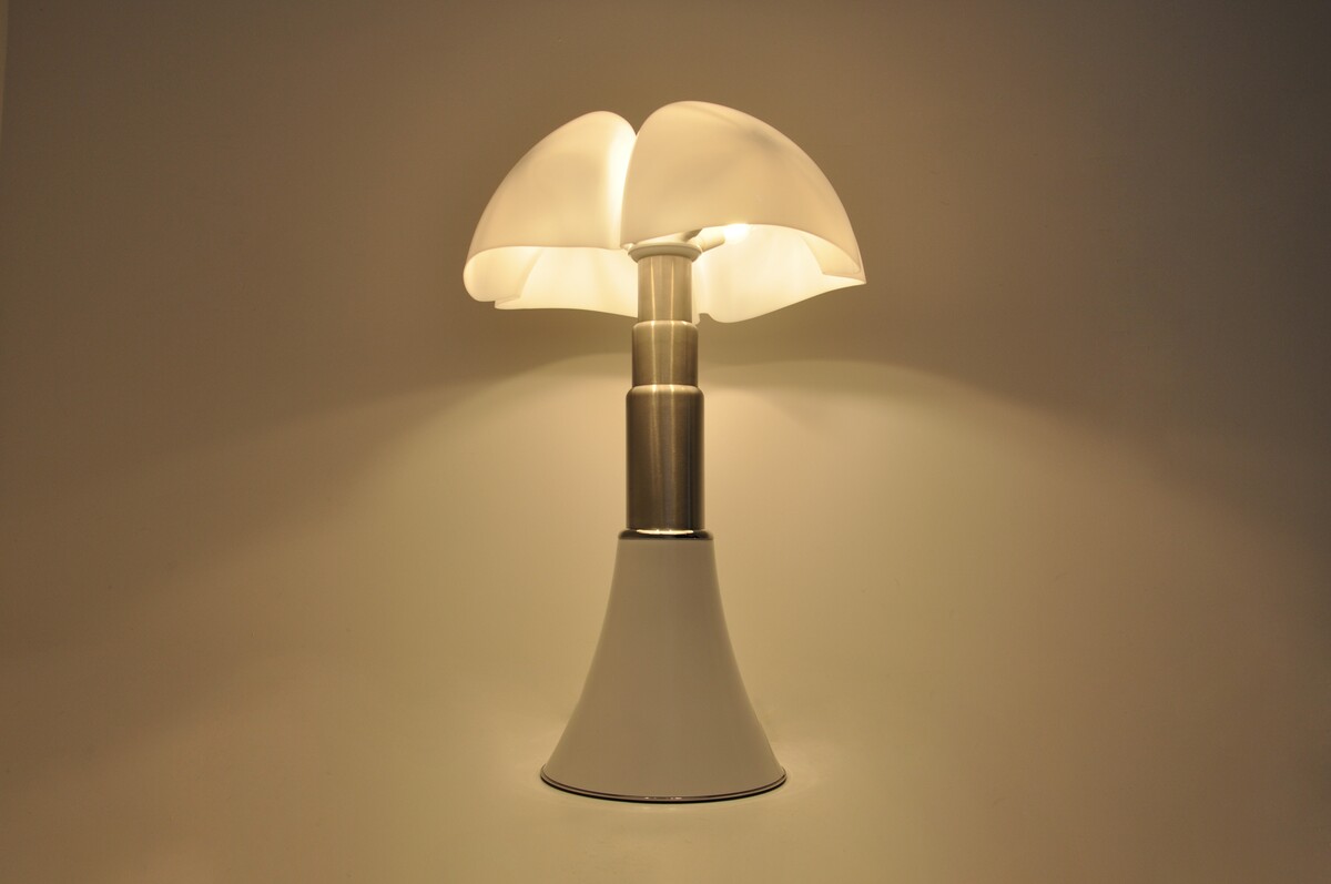 Pipistrello Table Lamp by Gae Aulenti for Martinelli Luce