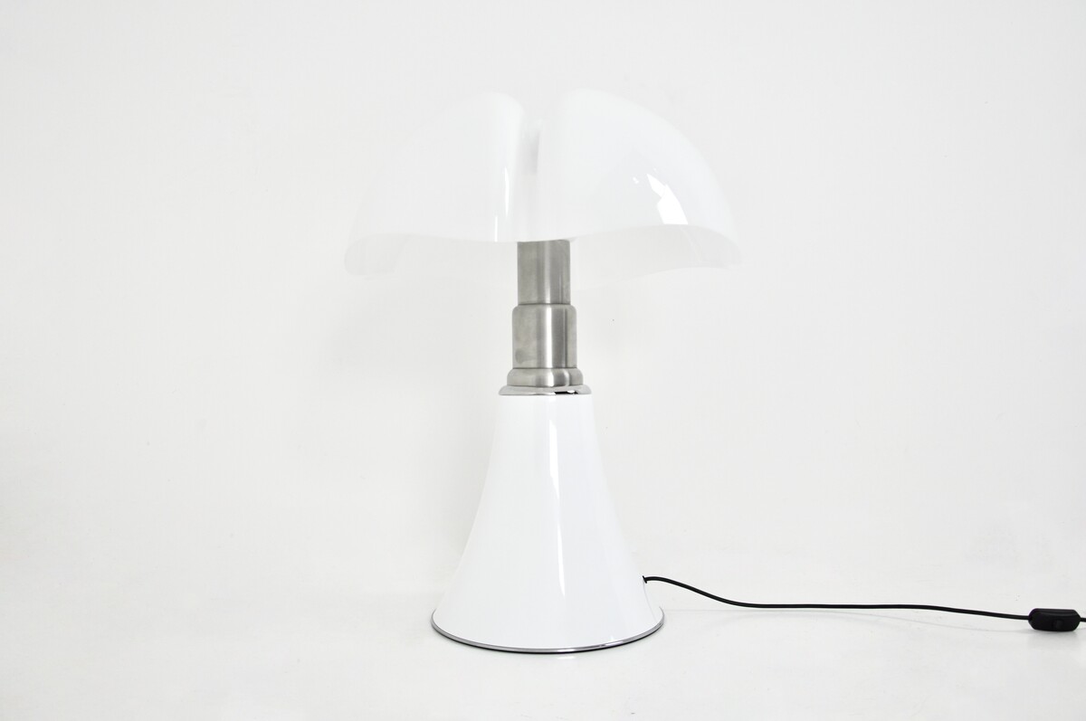 Pipistrello Table Lamp by Gae Aulenti for Martinelli Luce