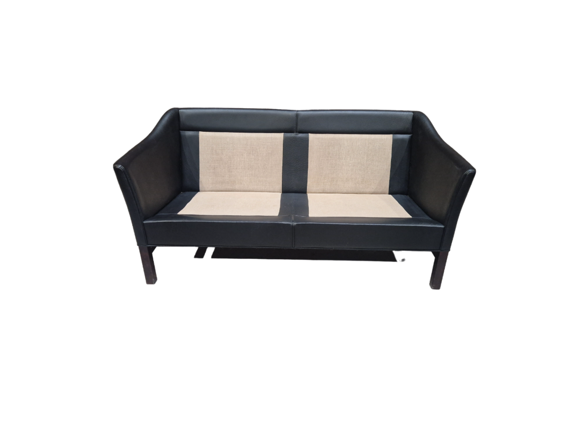 Scandinavian vintage sofa in black leather from Frederik Kayser