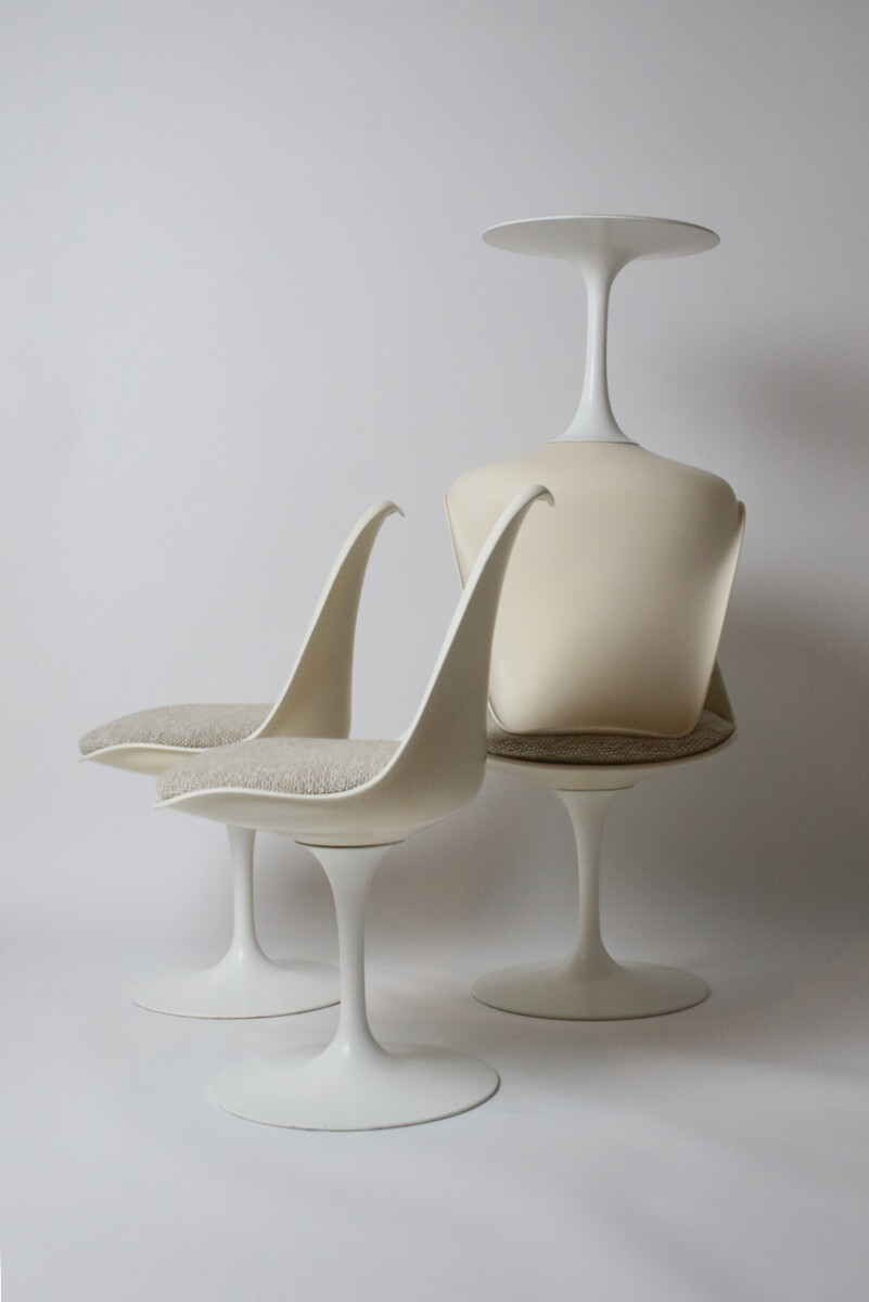 Set of 4 swivel Tulip chairs By Eero Saarinen for Knoll International, 1960’s