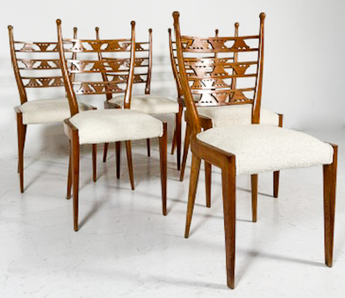 Set of 6 Chairs, Cherry Wood and Boucle Fabric, Italy, 1940s - New Upholstery