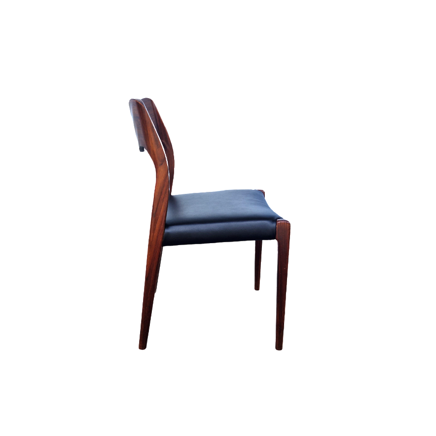Set Of Six Vintage Scandinavian Chairs, Model 71, Niels O. Moller