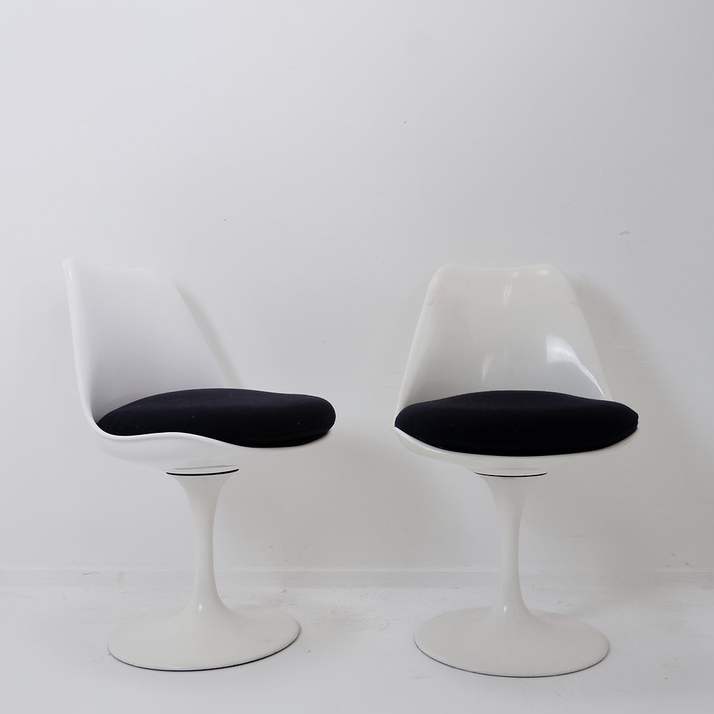 Set of six white swivel tulip chairs by Rudi Bonzanini, 1970's