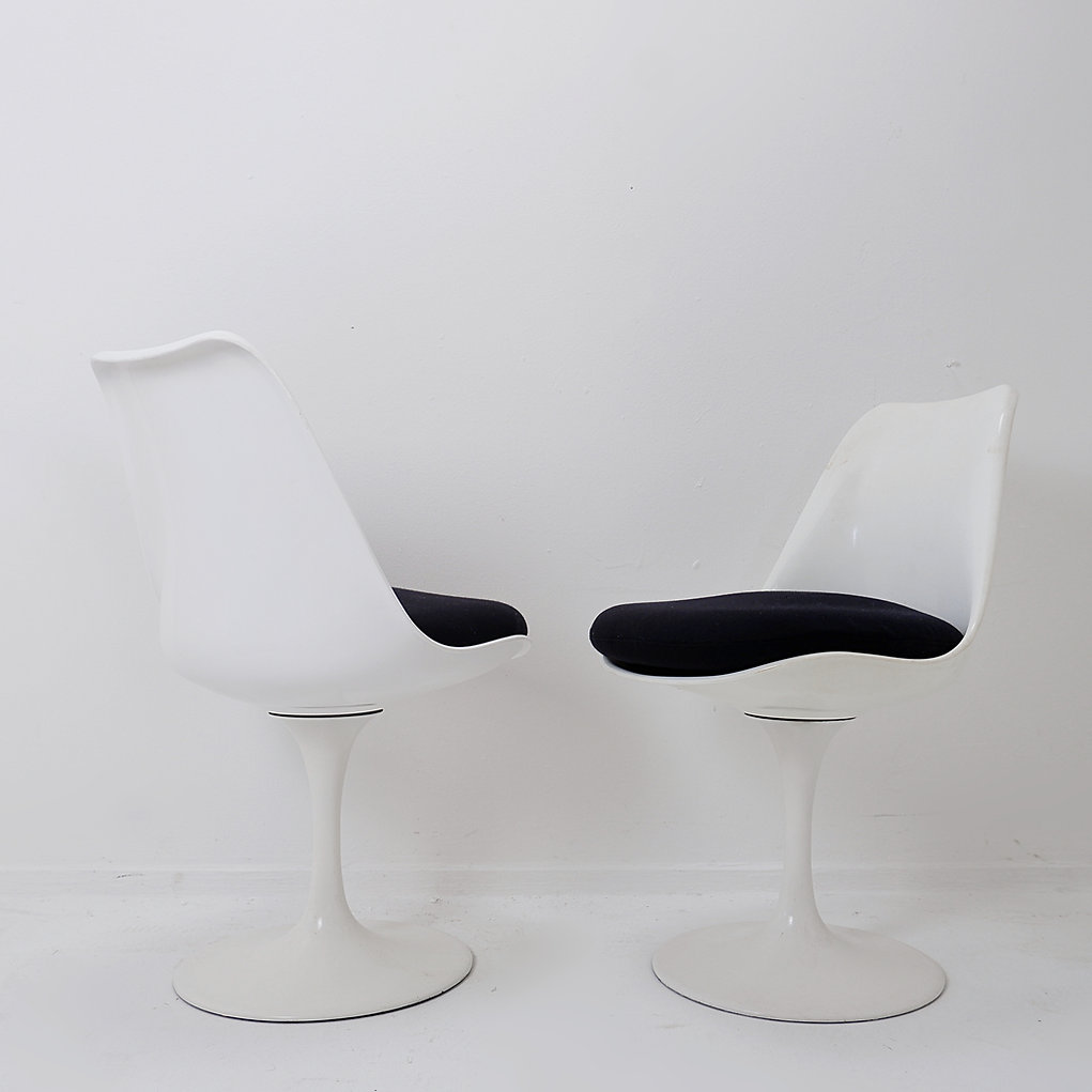 Set of six white swivel tulip chairs by Rudi Bonzanini, 1970's