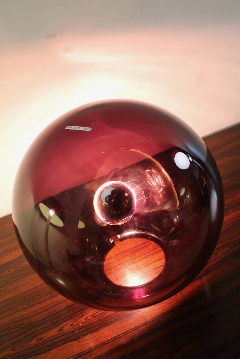 Seventies spherical lamp in blown glass