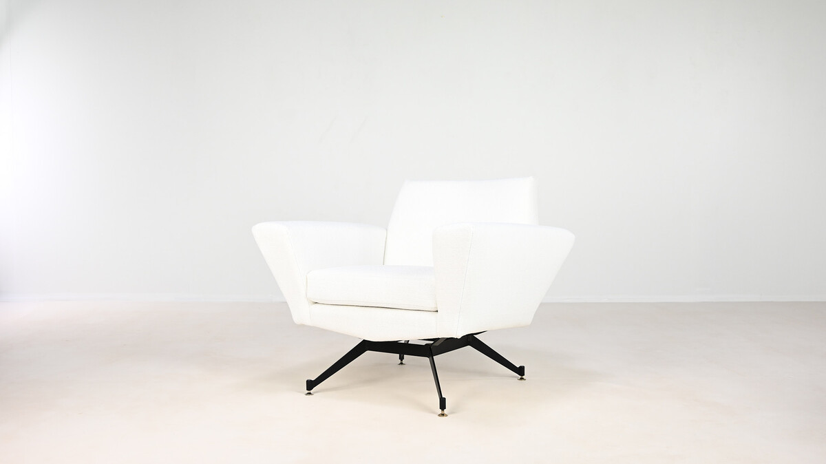 Studio Tecnico A.P.A, pair of armchairs model M530 for Lenzi, Italy, 1950's