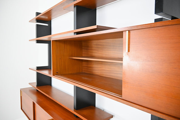 Wall Unit 