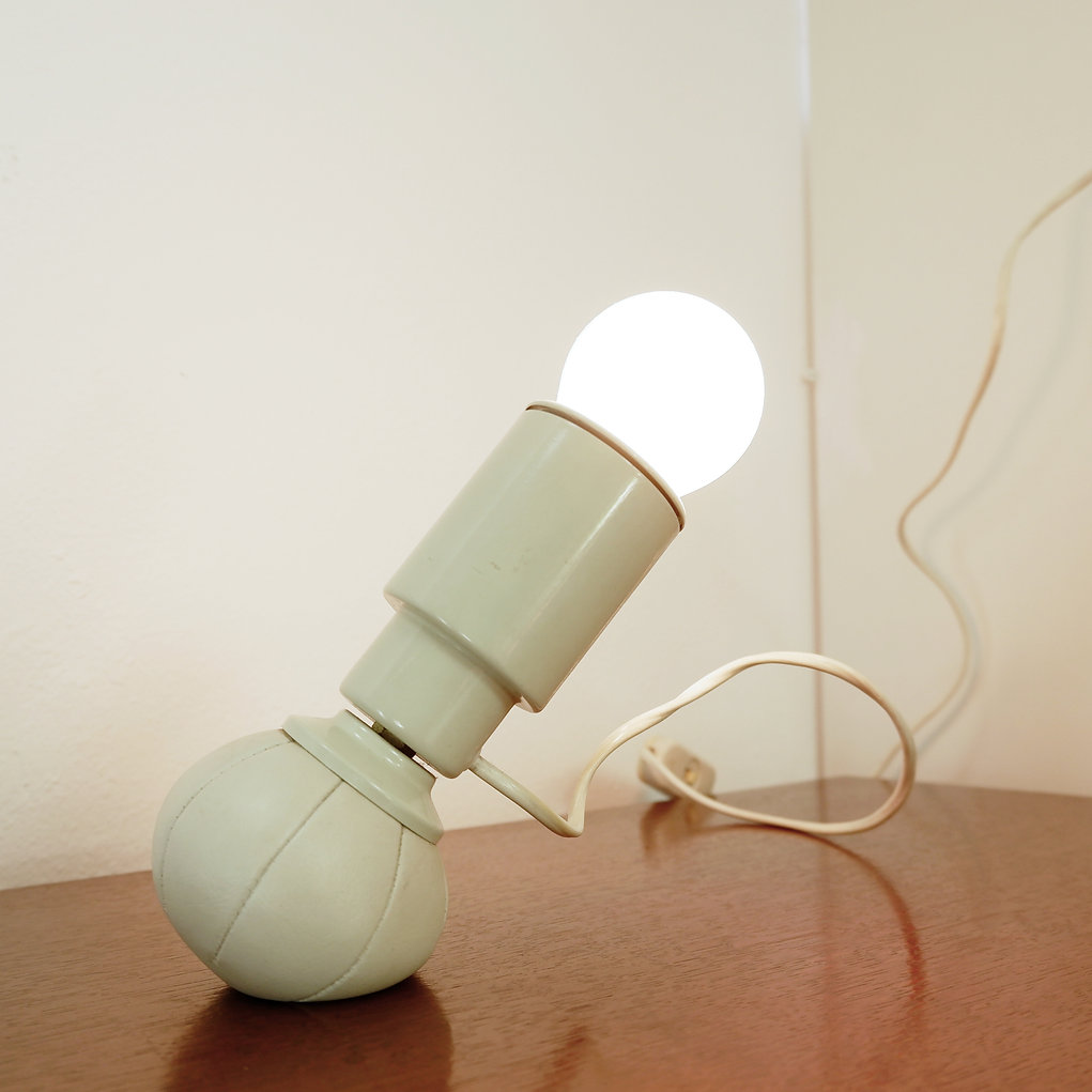 White 600 C Table Lamp by Gino Sarfatti for Arteluce, 1960s