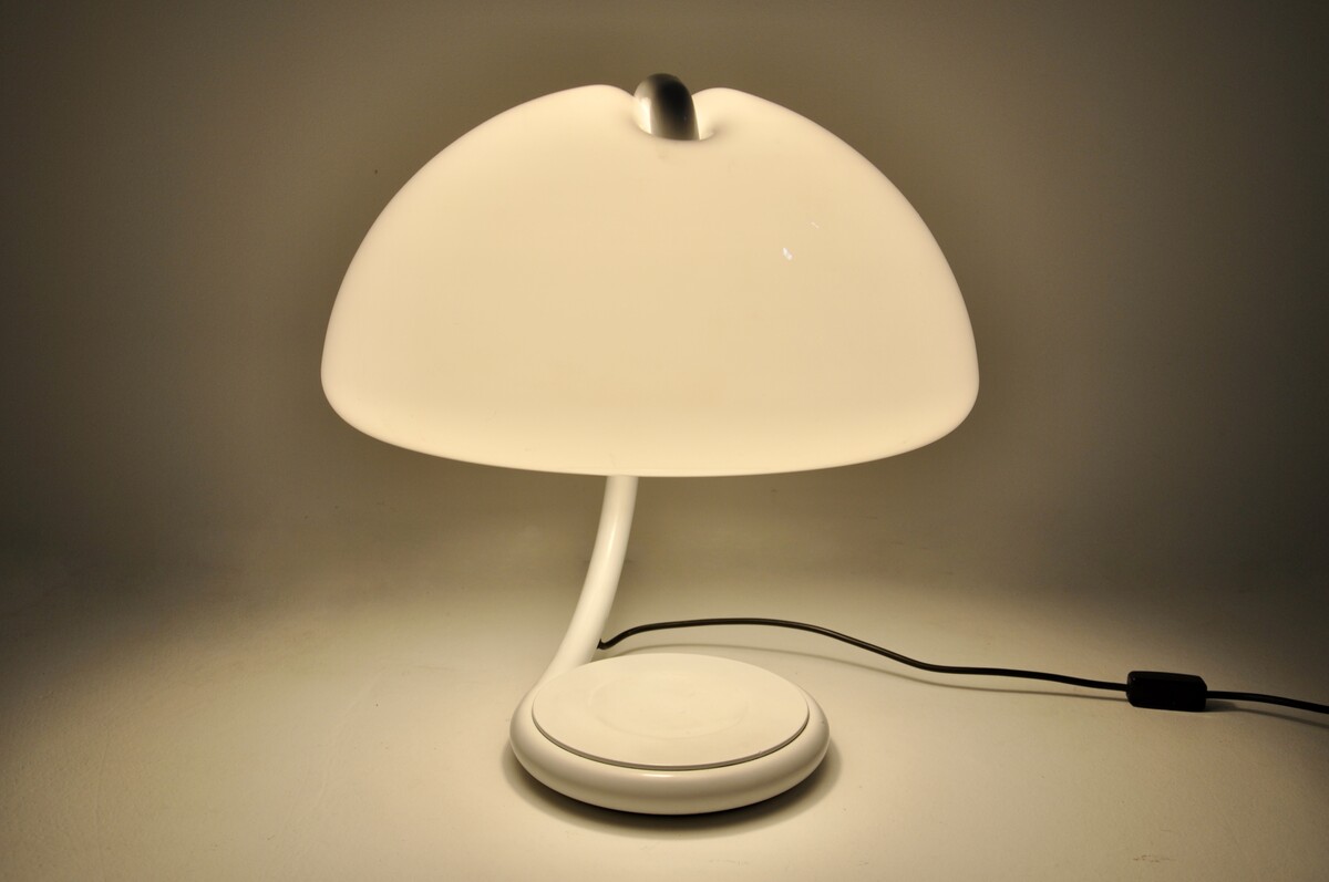 White Serpente Table Lamp by Elio Martinelli for Martinelli Luce, 1960s